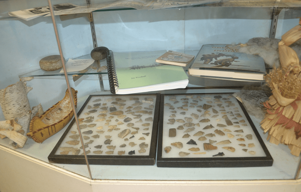 Photo of LMHS Native American Arrowheads and Other Items